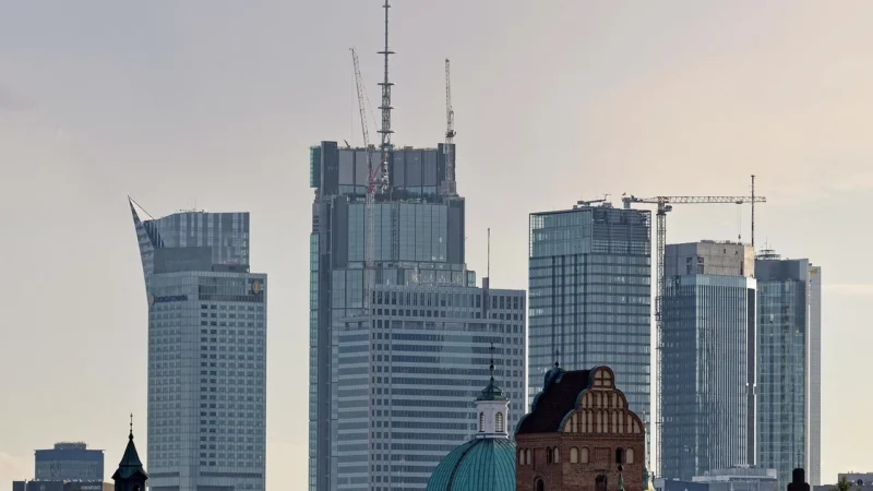 Fotograficzne dokumentowanie zmian w krajobrazie i architekturze